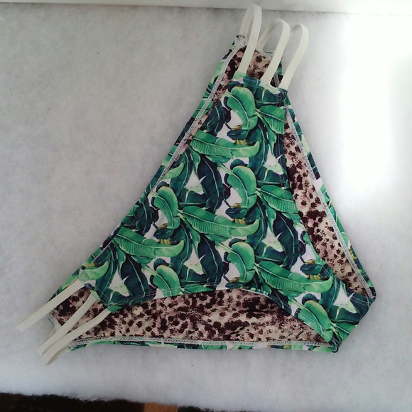 Twenty Four Seven bikini bottom L Green leaves - Picture 1 of 5